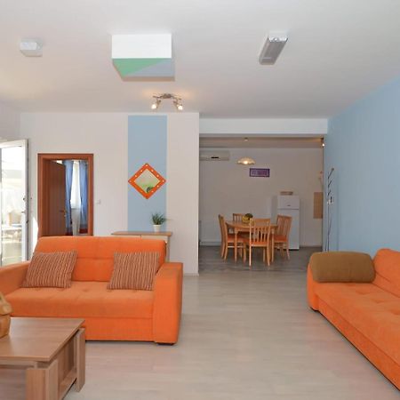 Apartments Santo Trogir - Okrug Gornji Exterior photo