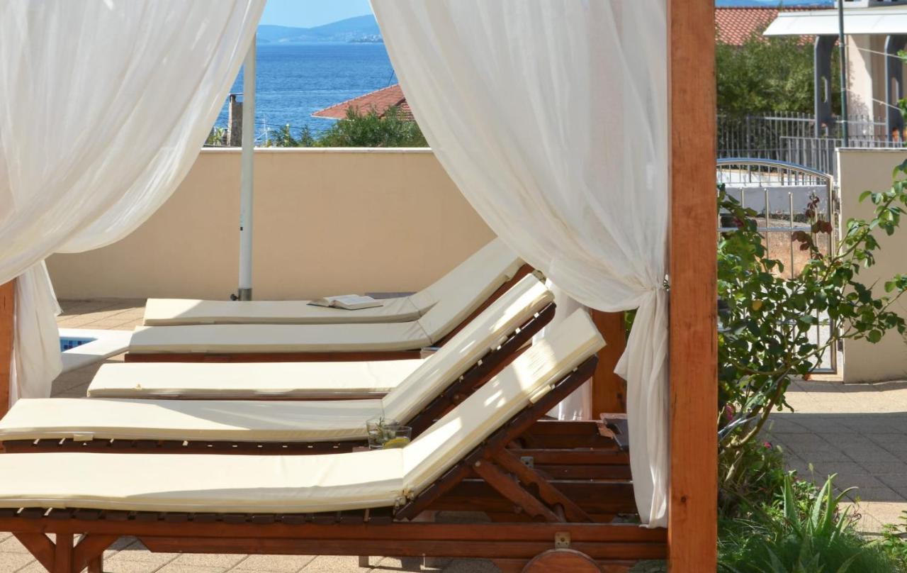 Apartments Santo Trogir - Okrug Gornji Exterior photo